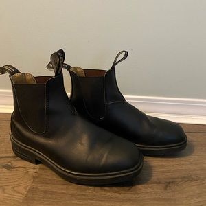 Blundstone Chisel Toe size 4 AUS black